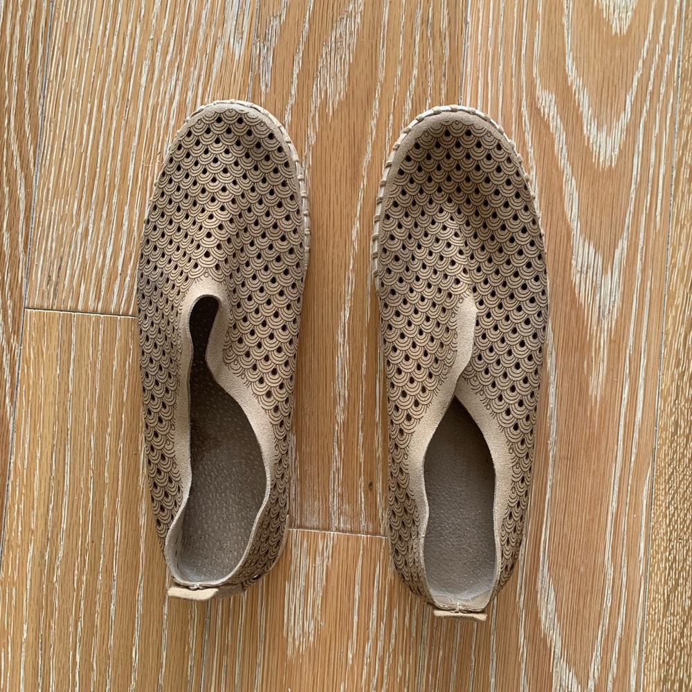 Ilse Jacobsen Womens EU 38 US 8 Brown Tulip Laser-Cut Flats Shoes.